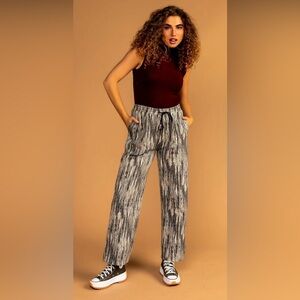 DRESSED IN LALA jacquard pants